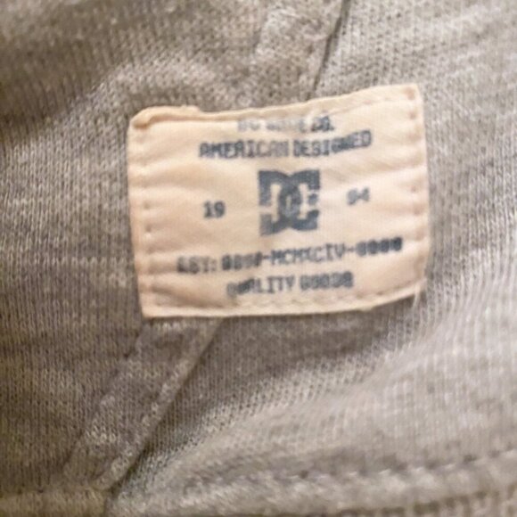 DC Shoes Cozy Gray Zip-Up Hoodie – Size M 🔥 - Picture 8 of 10